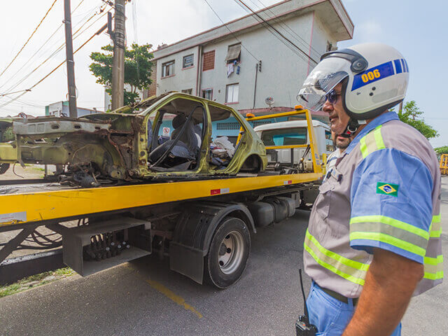 Bruno Orlandi Lata Velha Carros Abandonados